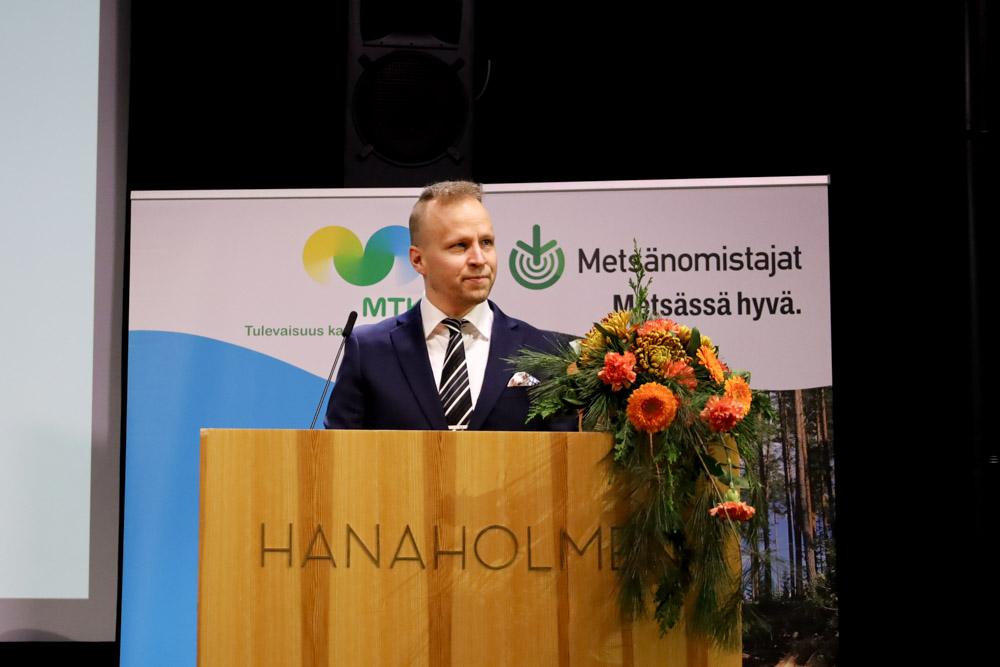 Vuoden Kymppi -palkinto jaettiin vuonna 2023 Mhy Pirkanmaan metsäasiantuntija Jouko Lehtiselle.